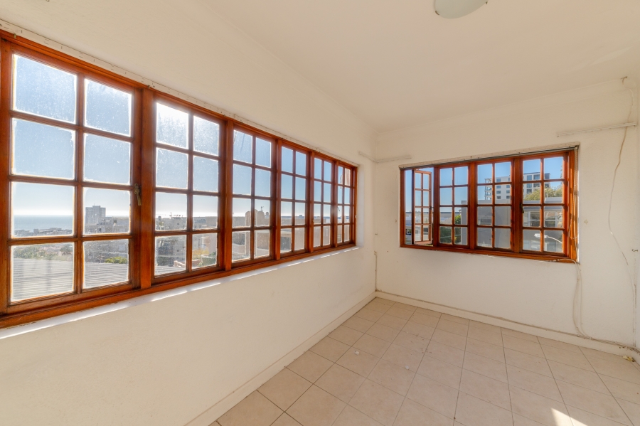 To Let 2 Bedroom Property for Rent in Sea Point Western Cape